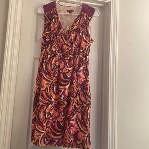 Women’s sleeveless dress size small.